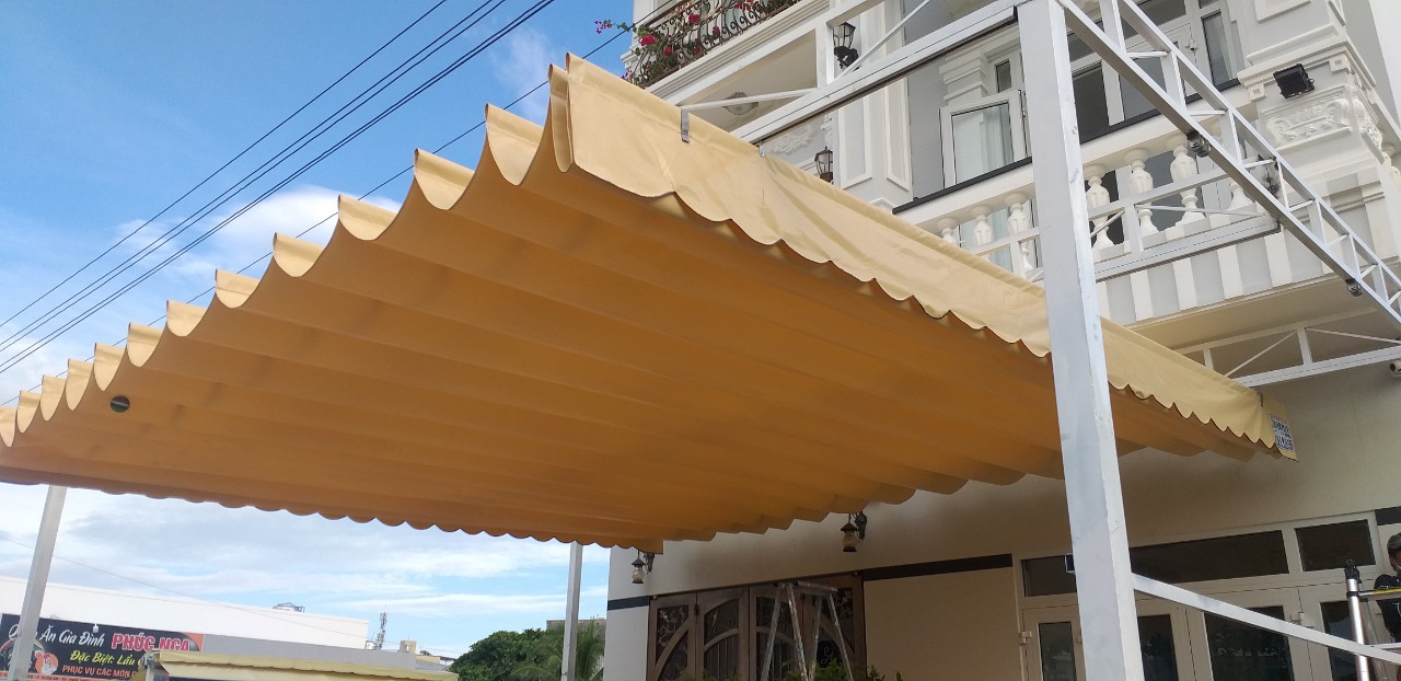 Báo giá mái che bạt kéo Hà Nội đẹp, chất lượng tại Siêu thị Hoà Phát