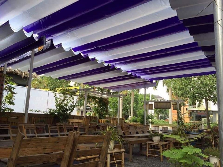 Bạt mái hiên di động che nắng che mưa mẫu mã đẹp