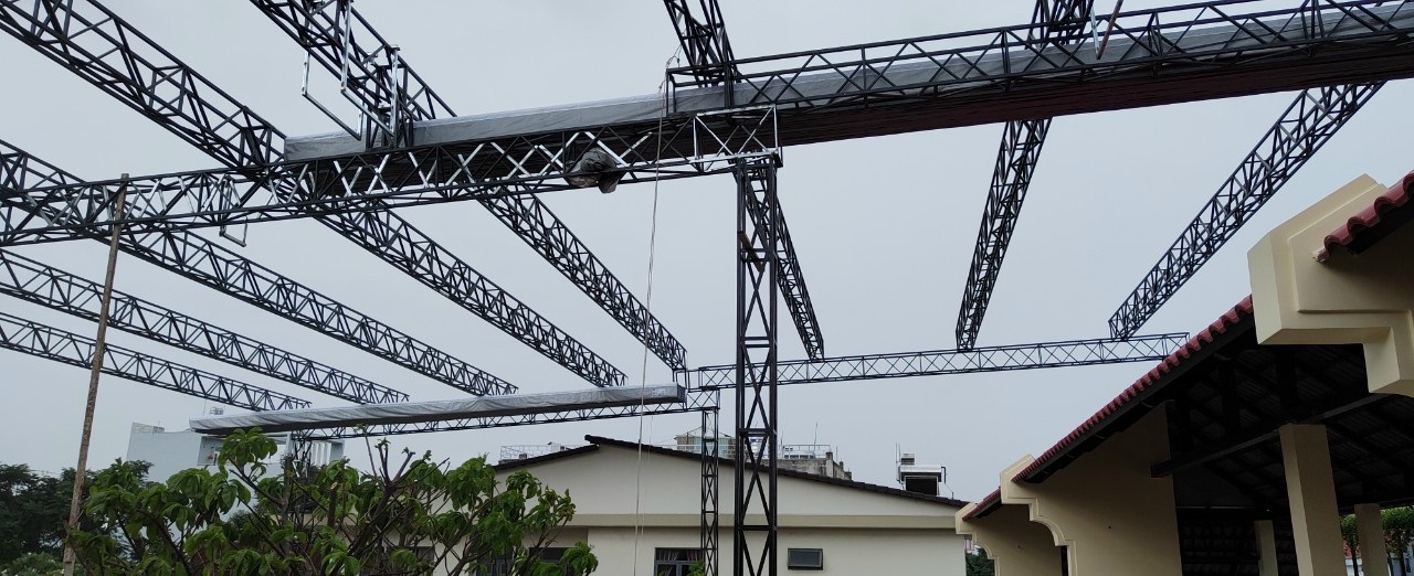 Chuyên thi lắp đặt mái hiên che nắng mẫu mới bền đẹp