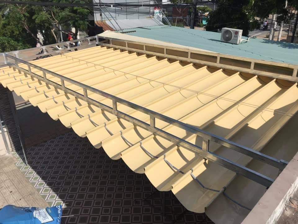 Đơn vị lắp đặt mái bạt cuốn Hà Nội uy tín chất lượng tốt