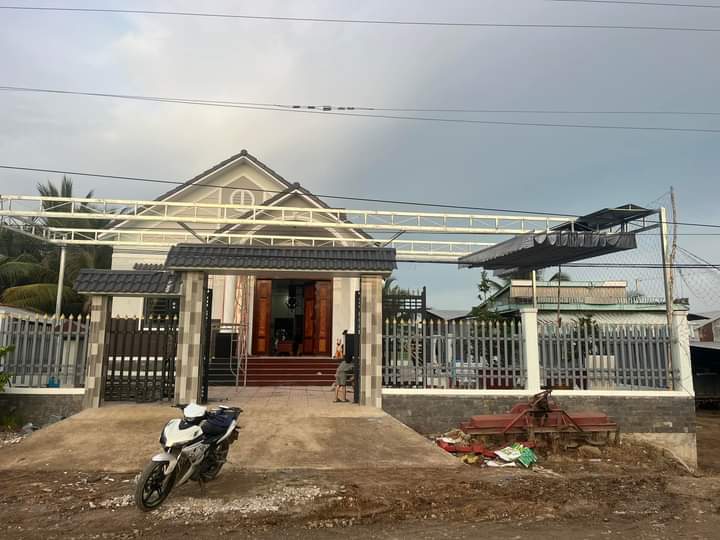 Đơn vị lắp đặt mái hiên di động Hà Nội giá rẻ uy tín