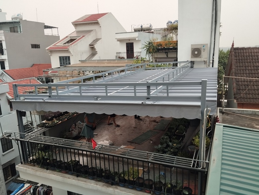 Đơn vị nào thi công mái che di động Hà Nội giá rẻ uy tín