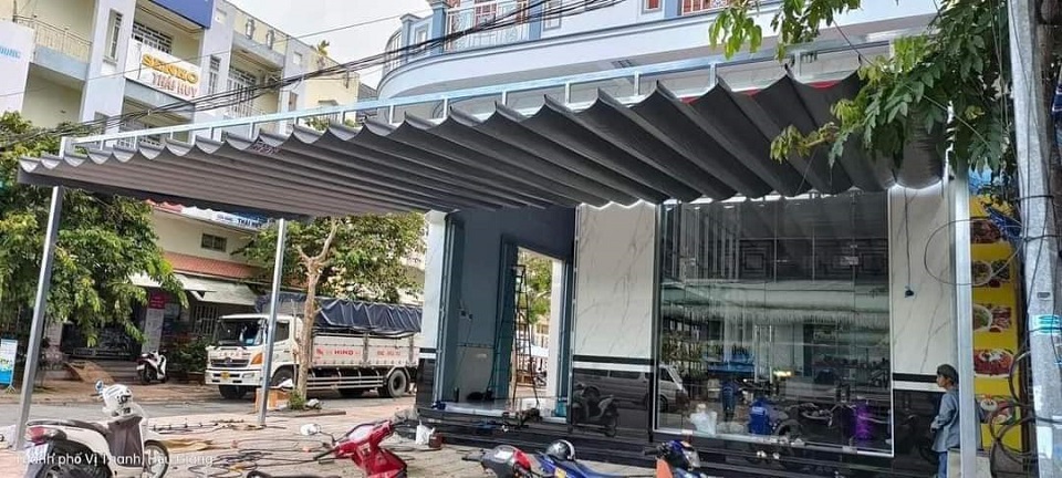 Hướng dẫn lắp đặt mái xếp bạt kéo đơn giản nhất