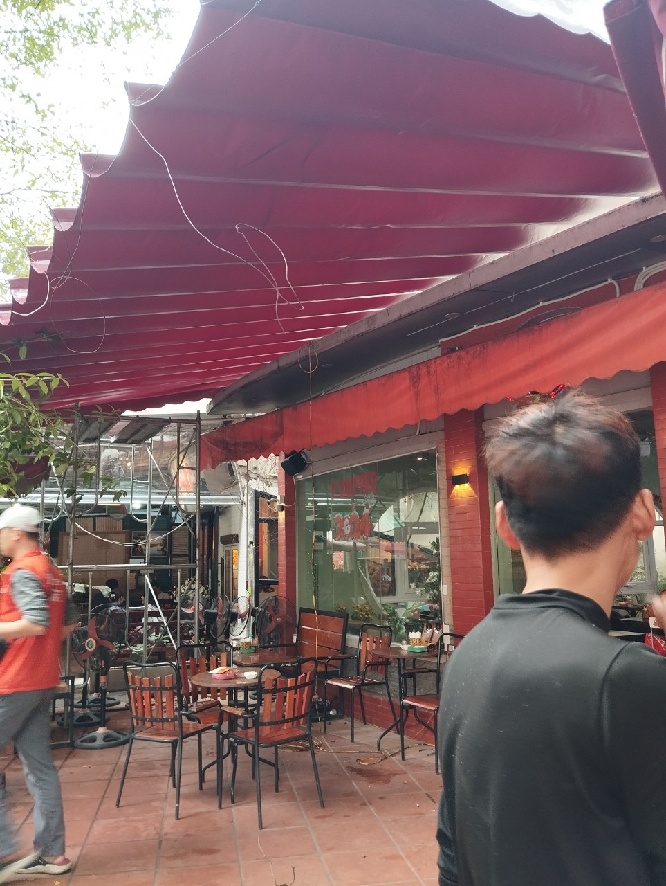 Thi công trọn gói lắp đặt mái bạt xếp lượn sóng mẫu đẹp